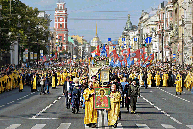 Крёстный ход в Санкт-Петербурге